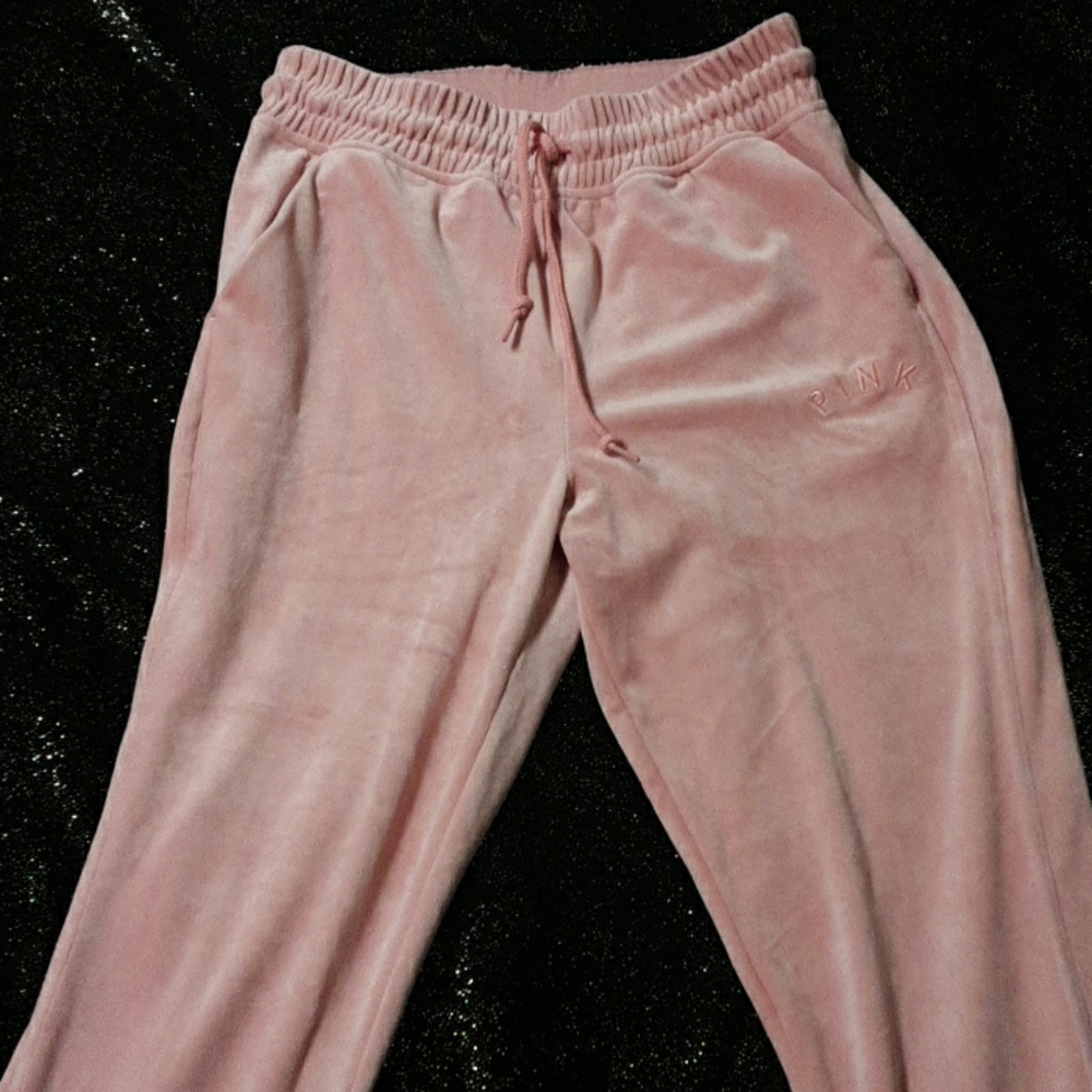 NEW PINKw/Tags velour jogger Med.